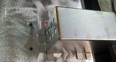 Analysis of the composition and structure of plastic injection molds